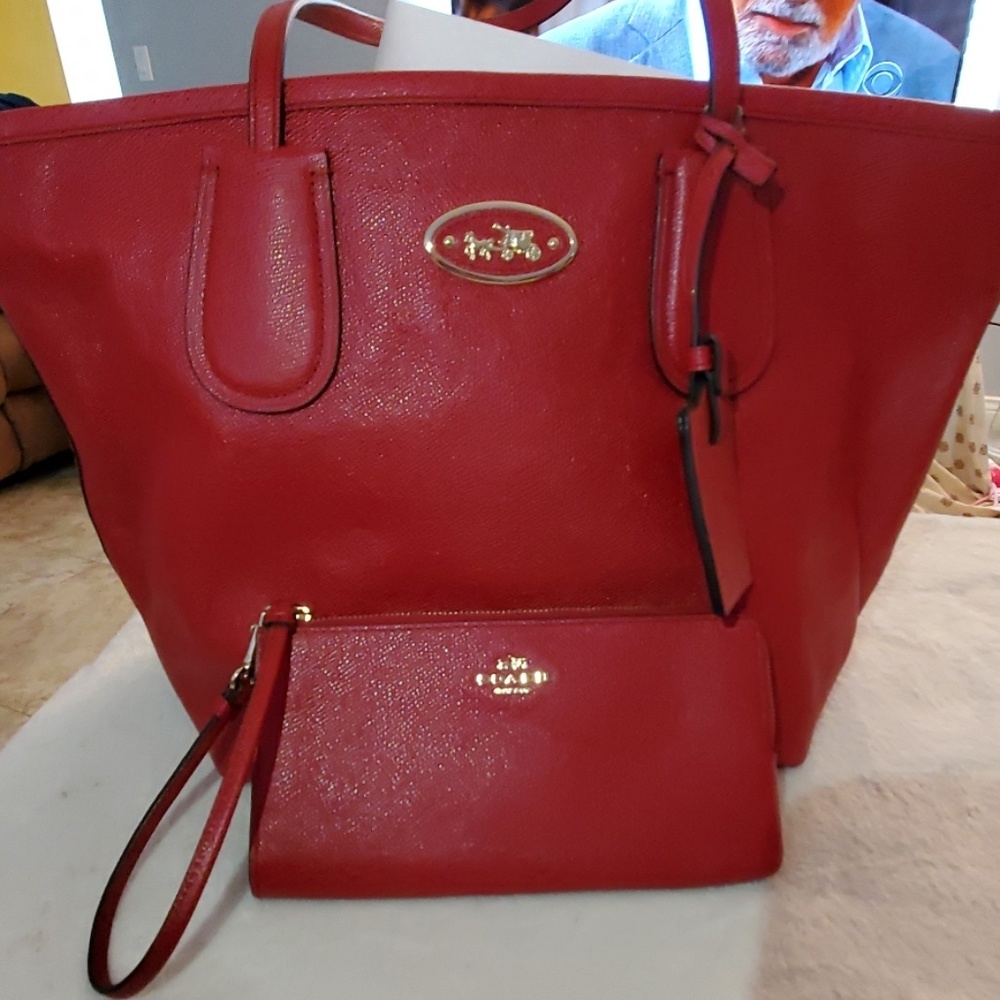 Coach tote with wallet